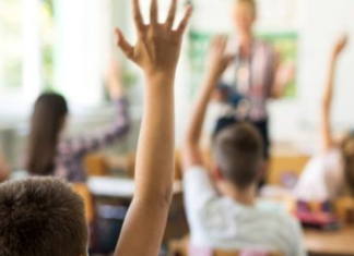 Conferință SuperTeach – provocările noului an școlar: ”Avem nevoie să evadăm din metodă dacă simțim că aceasta este soluția pentru a ne ajuta copiii”