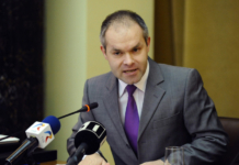 Daniel Funeriu: Sistemul hibrid, cea mai bună dintre soluţiile proaste pe care realitatea ne obligă să le luăm. Profesorii trebuie să îşi reinventeze propria meserie
