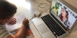 Atelierele în care copiii citesc și petrec alături de Franklin în lumea poveștilor, desfășurate anul acesta online