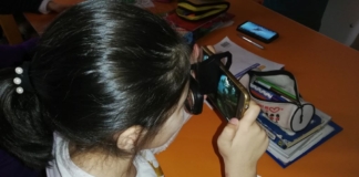 Clasa în care elevii învață altfel, nu doar cu cartea și caietul. Învățătoare: ”Am vrut să îi atrag pe copii și să îi fac să vină cu plăcere la școală”