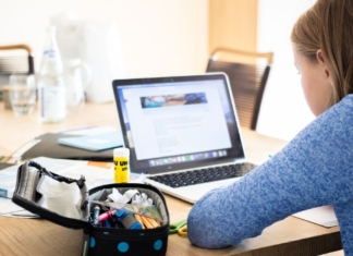 Două opționale noi pentru elevii de gimnaziu: „Elemente de educație media digitală” și „Educație pentru viață: alege! acționează! inspiră!”
