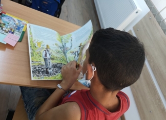 ”Școala cu scLipici” în care toți copiii știu să scrie și să citească la finalul clasei a IV-a. Fundația Noi Orizonturi lansează a doua ediție a programului