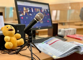 Școala din Sibiu unde învățătoarele predau online din sala de clasă. O oră fără elevi în bănci, surprinsă în imagini emoționante VIDEO