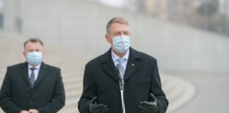 Klaus Iohannis: Cert este că elevii şi părinţii pierd mult prin faptul că nu se pot desfăşura orele fizic la clasă