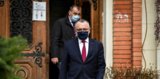 Sorin Cîmpeanu: „Cu siguranță va fi un examen” pentru ocuparea funcțiilor de directori de școală. Poate să aibă o pondere de 70, de 80, de 90%