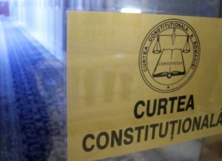 Noile legi ale educației, contestate la CCR: „Discriminează între elevii cu posibilităţi materiale şi cei săraci care nu pot face meditaţii pentru admiterea paralelă la liceu”