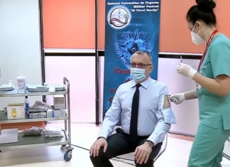 Ministrul Educației spune că numărul angajaţilor din învățământ care vor să se vaccineze crește de la zi la zi