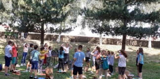 Clasa în care fiecare copil a avut ziua lui specială și învățătoarea face orele altfel: „Stârnirea curiozității este cel mai bun aliat pentru învățare”