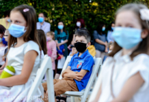 Ministrul Educației: Regulile trebuie să permită ca elevii să stea unul lângă altul în bancă. Este stupid să impui reguli artificiale de distanțare