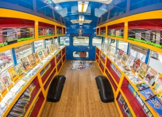 Biblioteca pe roți din curtea școlii. O învățătoare vrea să amenajeze într-un autobuz vechi un spațiu de lectură colorat pentru copiii din sat