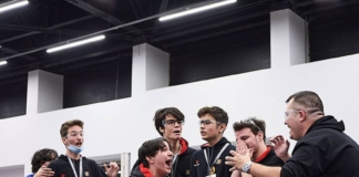Echipa de robotică a României a câştigat aurul la Campionatul Internaţional din Rusia. Elevii, primiți de ministrul Afacerilor Externe