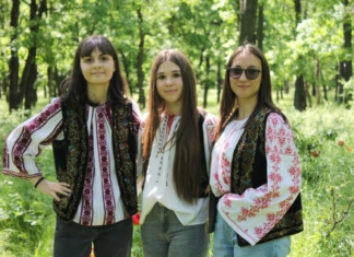 Primul tur organizat de cele trei eleve din Teleorman: ”O experiență de neuitat. Turiștii s-au bucurat de locuri pline de frumos și pitoresc” FOTO