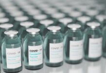 Sorin Cîmpeanu: 94.000 de tineri cu vârsta cuprinsă între 16 şi 19 ani s-au vaccinat anti-COVID