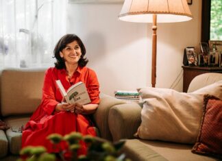Simona Baciu, fondator Transylvania College: „Profesorii sunt dispuși la schimbare. Sfatul meu este ca, atunci când planifică ora, să planifice și starea de bine”