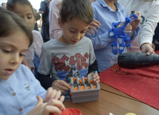 Romanian Science Festival lansează ”Scrisori către viitori oameni de știință”. Elevii pot fi înscriși în proiect până pe 30 iunie