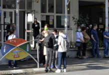 Valeriu Gheorghiţă: Reînceperea şcolilor cu prezenţă fizică aduce o creştere a riscului de expunere, dar copiii au nevoie să participe la şcoală
