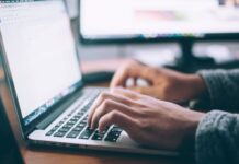 Școlile pot folosi aplicația online Teleskop pentru a prelua feedback-ul acordat de elevi profesorilor, la finalul acestui semestru