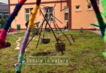 Lecții desfășurate în aer liber: Atelier de scriere creativă în curtea școlii și ora de matematică cu vânătoare de forme geometrice VIDEO
