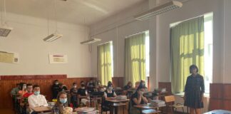 Ora de istorie ca o poveste în care trecutul este adus în prezent. Profesoara își întreabă elevii: „Tu ce ai făcut astăzi pentru visul tău?”