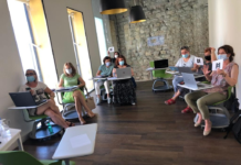 Cinci profesori de la școala din satul Vadu-Părului au participat, în vacanța de vară, la cursuri de formare în cadrul programului Erasmus+
