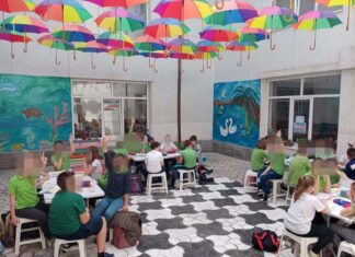 Învățătoarea care a adus „fabrica de zâmbete” în clasă: „Nu ne mai este indiferent cum vine copilul la școală. Starea lui dictează bunul mers al lecției”