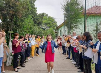 Învățătoarea Diana Brătucu: Eu aș vrea o școală a oamenilor, o școală a încrederii. Un copil învață cu bucurie atunci când este curios și nu are frică