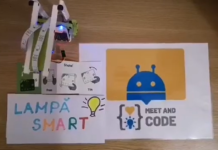 Activități de robotică și programare la o școală din Brașov. Elevii au învățat cum se construiește lampa smart și ce reprezintă „Zarul virtual”