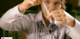Ce părere au elevii despre utilizarea testelor pe bază de salivă. 96% dintre ei spun că testarea are loc acasă, nu la școală – sondaj