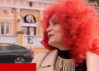 Ioana Comșa, elevă în clasa a IX-a: „Se spune despre ea că formează genii. În aparență, este perfect adevărat. Dar ce fel de genii?”