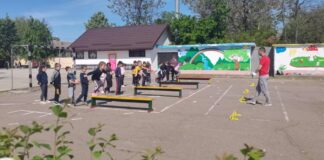 Școala din Călărași cu livadă, zone de lectură, spații colorate și o strategie pentru starea de bine: „Profesorii fericiți au elevi fericiți” FOTO