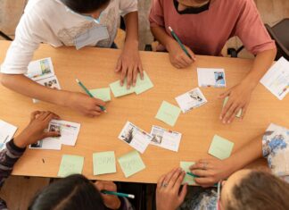 Profesorul Anului în mediul rural. Teach for Romania premiază profesorii de la sat. Propunerile pot fi trimise până pe 27 februarie