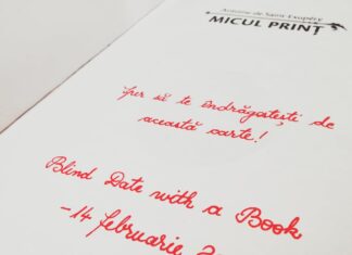 Blind Date with a Book. Provocarea profesoarei Oana Dima pentru elevii din Mărășești, județul Vrancea: „Îndrăgostește-te de o carte!”
