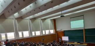 Pregătire gratuită pentru admiterea la facultate, organizată de Universitatea Politehnica din Bucureşti