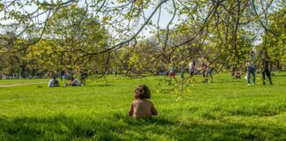 Elevii și preșcolarii vor intra vineri în vacanța de primăvară. Cursurile vor fi reluate luni, 2 mai