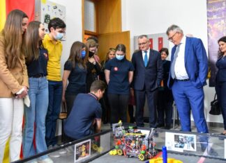 Sorin Cîmpeanu: Ne dorim să facem şcoala mai prietenoasă, să ne concentrăm mai mult pe competenţe, decât pe memorarea informaţiei