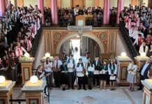 Directorul unui colegiu din Arad, către absolvenții claselor a XII-a: „Dacă simțiți că vă fuge pământul de sub picioare este pentru că așa se învață zborul”