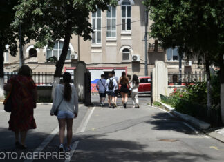 Proba obligatorie a profilului de la BAC 2026 – Matematică sau Istorie, amânată pentru miercuri, 1 iulie, din cauza codului roșu de caniculă