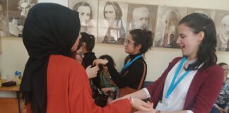 Mesajul profesorilor pentru eleva din Corbu cu media 10 la BAC: „Ai devenit pentru noi un David Popovici!”. Alți opt candidați au obținut note de 10