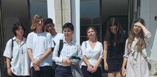 Reprezentanții Asociației Elevilor din Constanța nu au fost lăsați să participe la dezbaterea publică privind legile educației: „Cenzura înflorește”