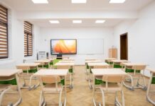 Școala smart din comuna Căbeşti, județul Bihor. O școală în care învață 100 de copii, transformată după modelul școlii din Ciugud FOTO