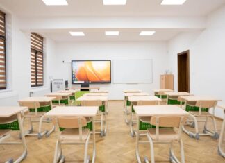 Școala smart din comuna Căbeşti, județul Bihor. O școală în care învață 100 de copii, transformată după modelul școlii din Ciugud FOTO