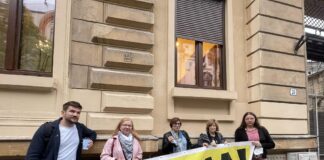 Protest la Ministerul Educației. Mai multe persoane au solicitat demisia lui Sorin Cîmpeanu, în urma acuzațiilor de plagiat