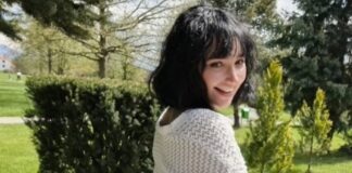 Fizica predată de o elevă de liceu unor copii de gimnaziu, într-un program de voluntariat. Ana: „Mi-aș dori ca profesorii să fie mai implicați la clasă”