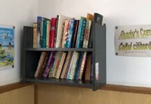 Târg caritabil „Books & Snacks Day”, organizat de liceeni. O parte dintre cărți au ajuns în mini-bibliotecile amenajate pe holurile școlii FOTO