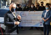 Asociațiile de elevi cer retragerea proiectului de OUG privind transportul elevilor: „Elevii în continuare nu vor beneficia de gratuitate”