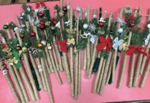 Nuieluşe de Moş Nicolae, scoase la vânzare de elevi în scop caritabil: „În această lună devenim mai buni și răspândim în jurul nostru bucurie”