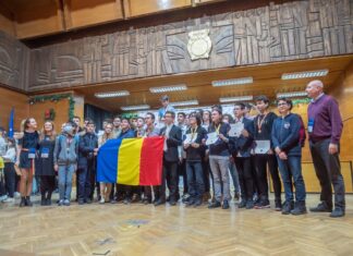 Marius Nicoli, coordonator al lotului naţional de Informatică: „Poate fi un şablon, dar o spun cu toată tăria: ar trebui create condiţii mai bune pentru profesori”