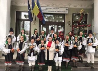 Delia Spătaru, elevă în clasa a VII-a: ”Profesoara mea de muzică este o persoană minunată. Are cea mai mare răbdare, e ca o mamă pentru noi”