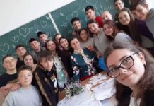 Ilinca Nistor, elevă la liceul din Săveni: „Cred că fiecare profesor are ceva special, minunat și unic. Eu vreau să devin profesor, acesta este visul meu”