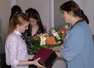 Cei mai buni profesori. Alexandra Maftei: „Cred că fiecare dintre noi are un profesor special pe care îl adoră din tot sufletul, așa cum am și eu”